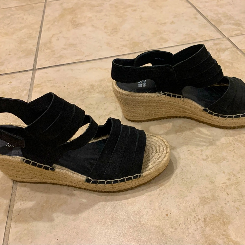 Really cute Eileen Fisher wedges size 8.5
